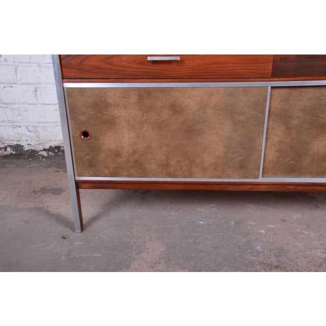 Paul Mccobb For Calvin Mid Century Modern Walnut Sliding Door Credenza Or Media Cabinet Newly Restored Chairish