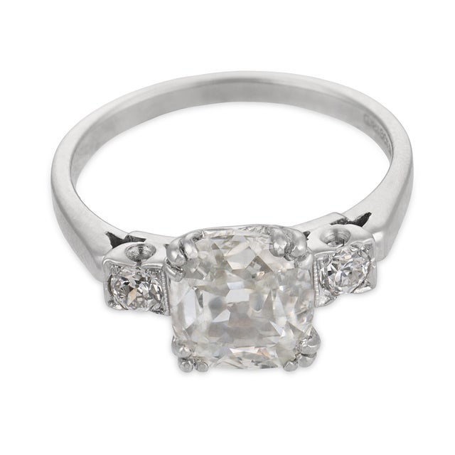 Art Deco 1930s Art Deco Gia 2.01 Carat Old Mine Cut Diamond Platinum Engagement Ring, Size 8.25 For Sale - Image 3 of 8