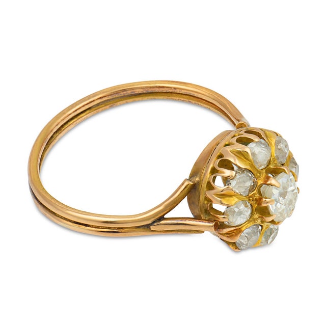 19th Century Victorian Old Mine Cut Diamond 18k Yellow Gold Cluster Ring, Size 6.75 For Sale - Image 4 of 6