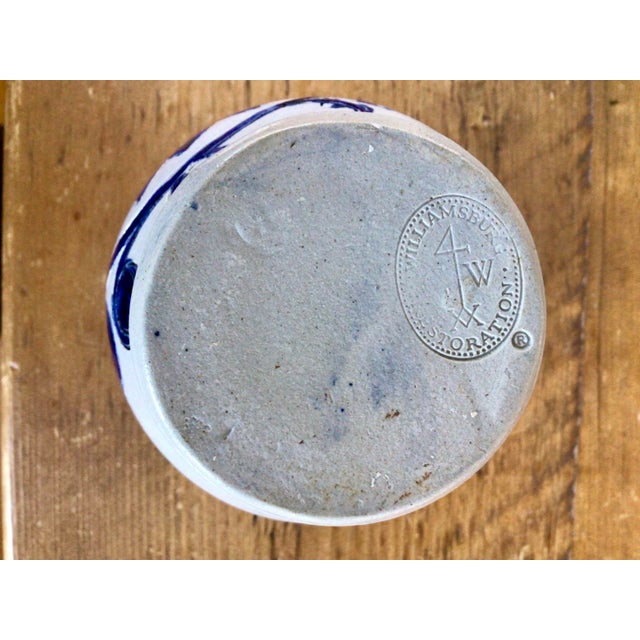 Vintage Williamsburg Restoration Blue and White Petite Vase For Sale - Image 9 of 11