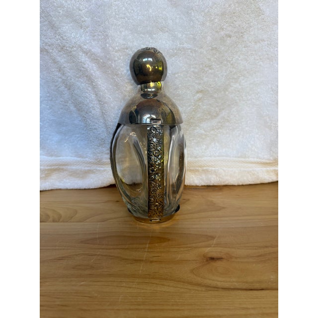 1930's Art Deco Sterling Silver Beautifully Etched Decanter For Sale In Los Angeles - Image 6 of 8
