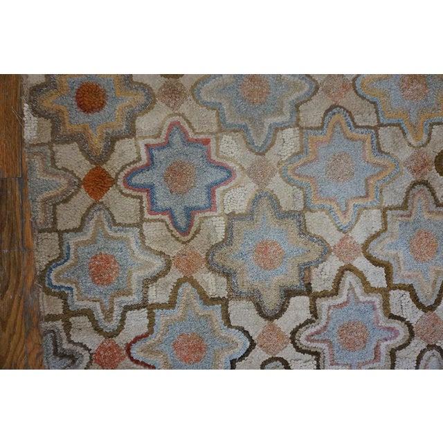 1890s Gray Star Medallion Folk Art Trellis-Lattice Antique American Hooked Rug For Sale In New York - Image 6 of 15