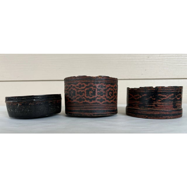 Mid 19th Century H'Sien Feng Period of Ch'ing Dynasty Lacquered Container Set Circa 1860 For Sale - Image 5 of 12