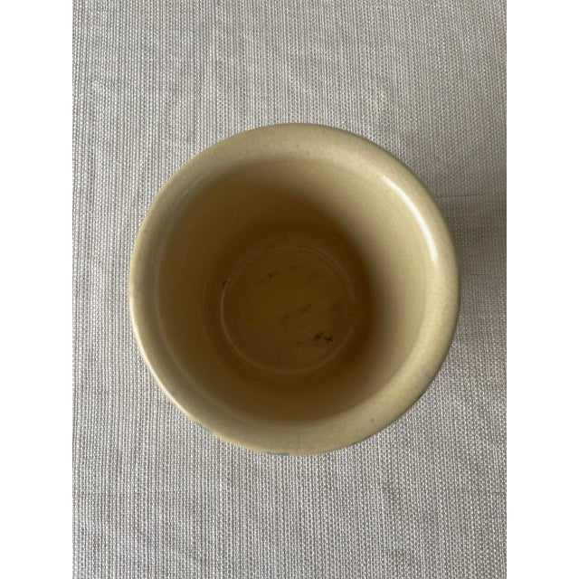 1990s Vintage Blue Spongeware Crock For Sale - Image 5 of 6