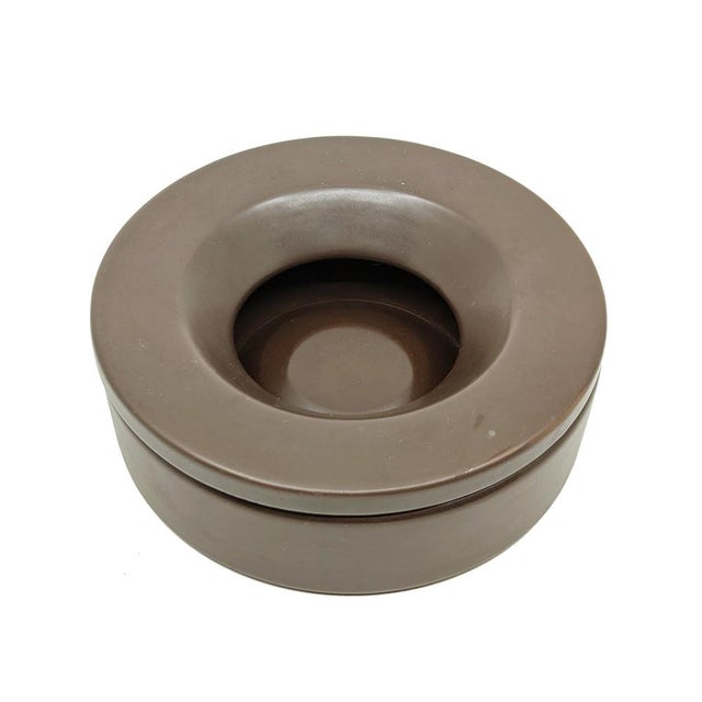 Ceramic Small Brown Ceramic Barbados Ashtray by Angelo Mangiarotti for Danese, 1964 For Sale - Image 7 of 7