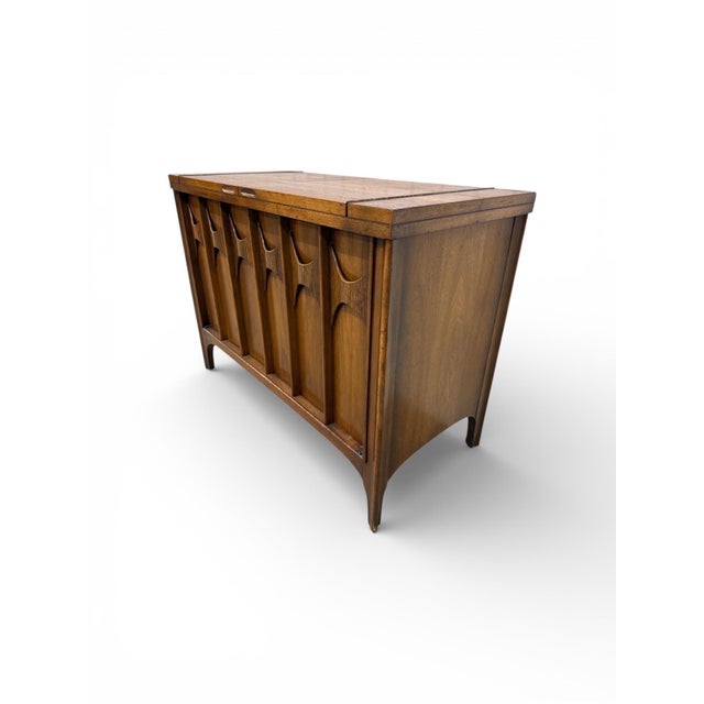 Kent Coffey Mid-Century Modern Kent Coffey Perspecta Walnut Flip-Top Server For Sale - Image 4 of 7