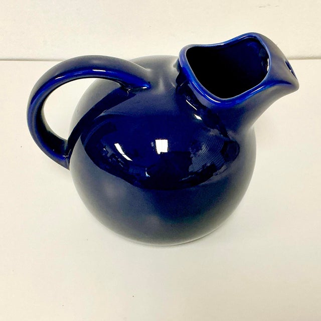 1980s Art Deco Arts & Crafts Lord & Taylor Cobalt Ball Pitcher. For Sale - Image 4 of 12
