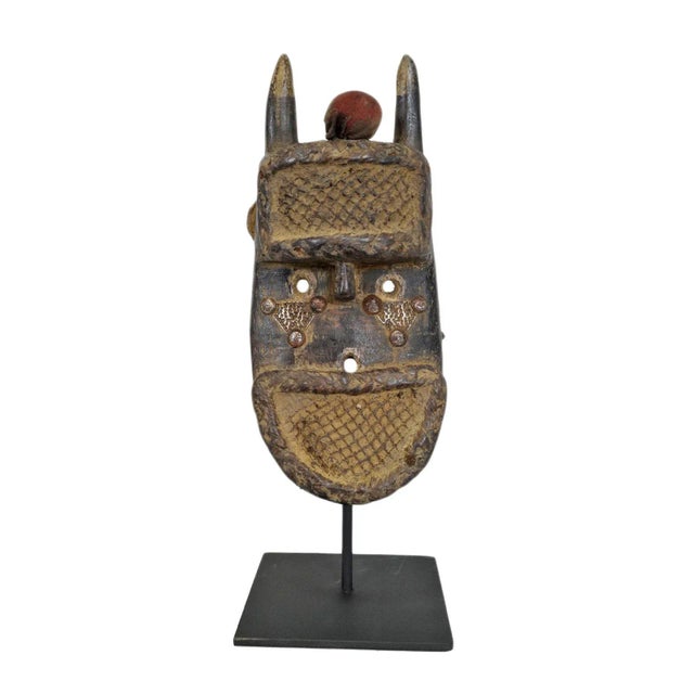 Vintage African Tribal Toma Passport Mask on Stand For Sale In Los Angeles - Image 6 of 6