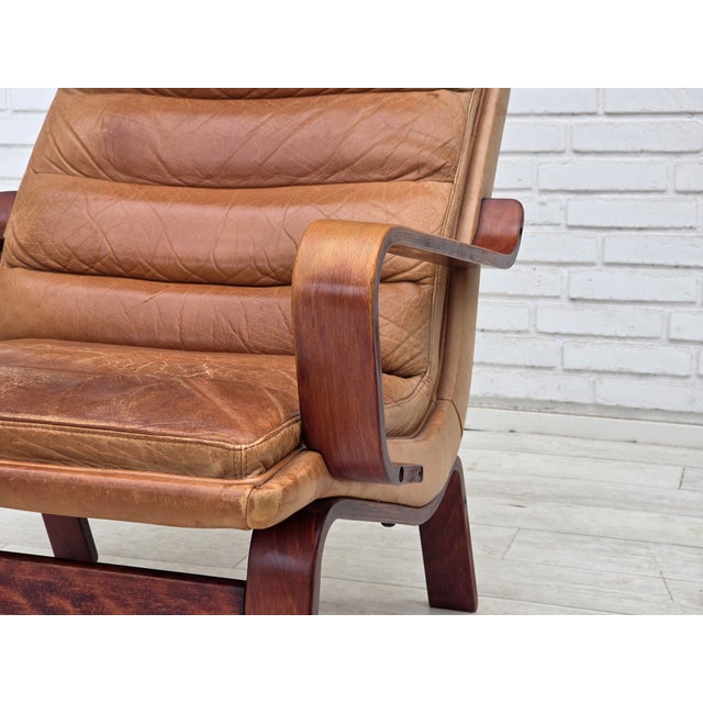 Brown Scandinavian Highback Lounge Chair in Leather and Bentwood, 1970s For Sale - Image 8 of 18