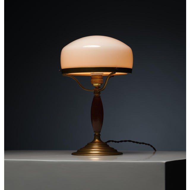 Metal Mid-Century Modern Table Lamp in Brass with Original Patina, 1950s For Sale - Image 7 of 8
