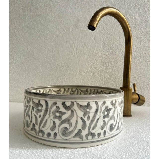 Ceramic Gray Ceramic Pottery Round Vessel Washbasin Sink for Bathroom With Brass Drain & Gifts For Sale - Image 7 of 9