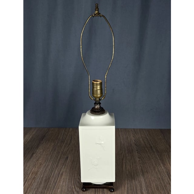 Early 20th Century Crest Co. Chicago Blanc De Chine Porcelain Table Lamp For Sale - Image 4 of 15
