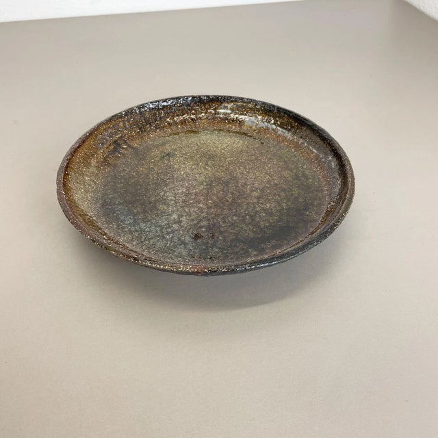 Ceramic Studio Pottery Bowl Shell Element by Gerhard Liebenthron, Germany, 1970s For Sale - Image 3 of 18