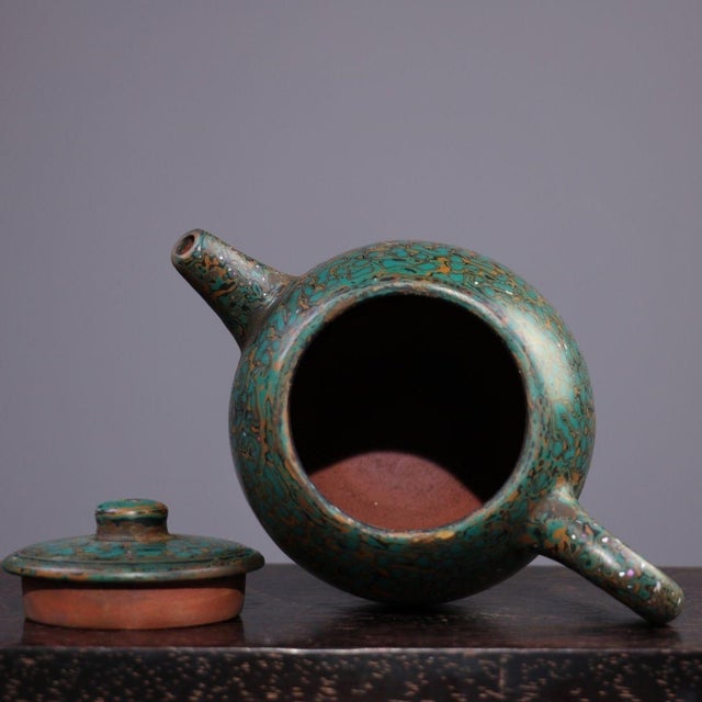 Green Mid 20th Century Lacquer Yixing Zisha Teapot, Abalone Shell Inlaid Swirl Pattern Chinoiserie Tea Ware For Sale - Image 8 of 9