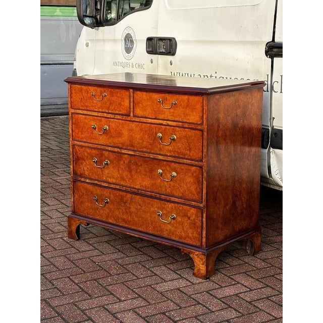 Georgian Walnut Chest of Drawers For Sale - Image 6 of 18