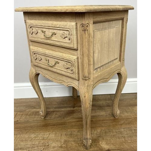 Vintage Bedside Tables in Oak, Set of 2 For Sale - Image 3 of 13