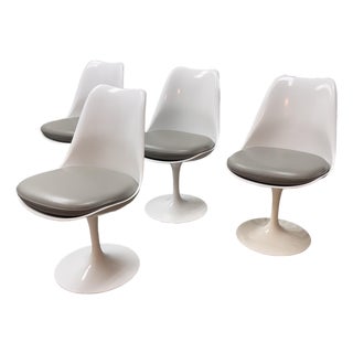 Eero Saarinen for Knoll Tulip Armless Swivel Chairs, Set of Four For Sale