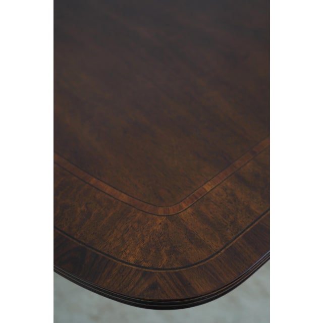 1980s Henredon Georgian Walnut Double Pedestal Dining Table W. 3 Leaves For Sale - Image 5 of 18