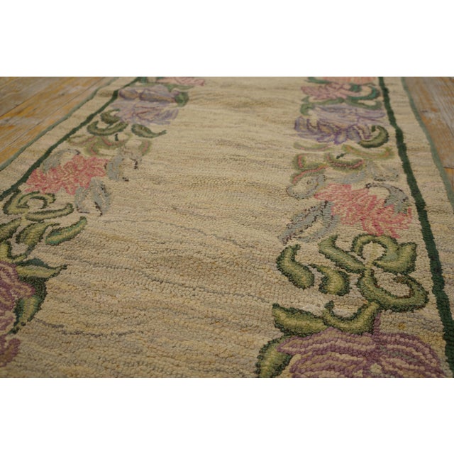 Textile 1930s Tan Ecru Floral Folk Art Antique American Hooked Rug 2'2" X 19' Handknotted Wool Carpet For Sale - Image 7 of 18