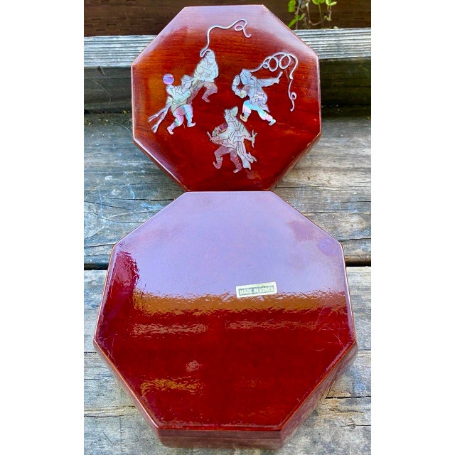 Mid-Century Modern Vintage Korean Octagonal Red Lacquer Jewelry Box With Mother-of-Pearl Figural Inlay For Sale - Image 3 of 5