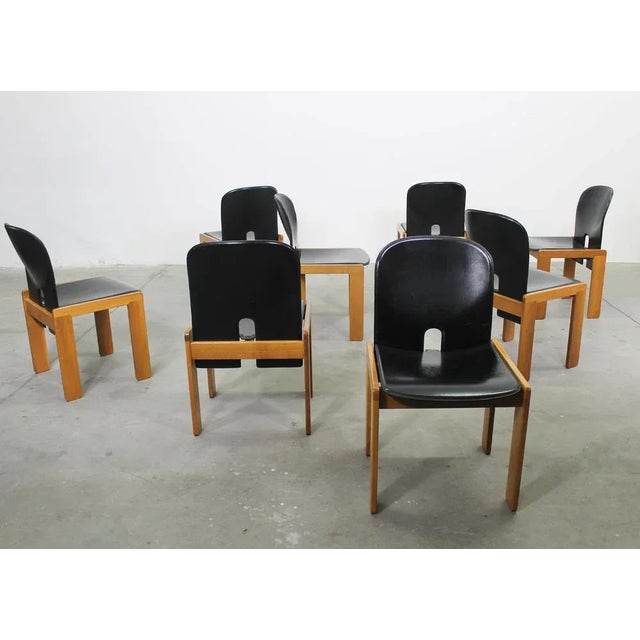 Cassina Model 121 Chairs in Black Leather by Tobia & Afra Scarpa for Cassina, 1970s, Set of 8 For Sale - Image 4 of 9