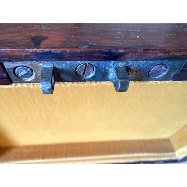 English Antique Rosewood Jewelry Box With Lock and Key For Sale - Image 3 of 17