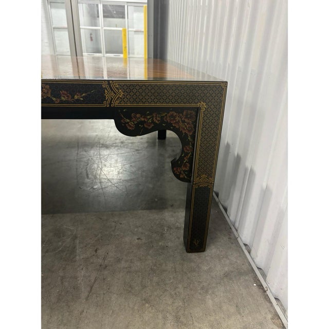Offered is a vintage Drexel Heritage Et Cetera collection Asian Chinoiserie square coffee or cocktail table having a...