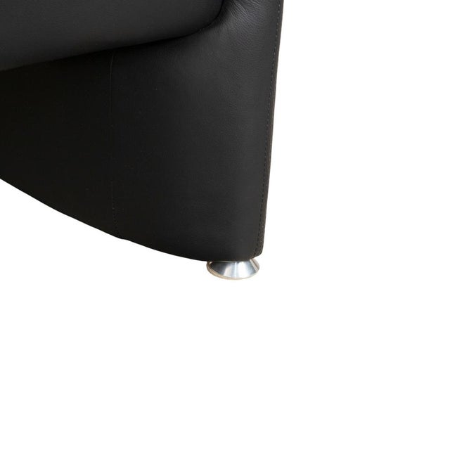 Modern Carlos Three-Seater Sofa in Leather from Laauser For Sale - Image 3 of 11