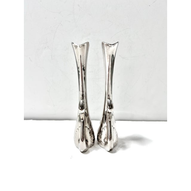 Swan Bud Vases - Hollywood Regency – Sculptural Silverplate Table Decor, Vintage Mantel or Dining Table Accents (Pair) For Sale - Image 4 of 7