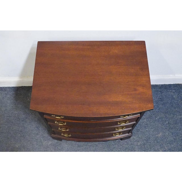Late 20th Century Gordon's Furniture Solid Mahogany Traditional Style 22" Chairside Chest / Four Drawer Nightstand For Sale - Image 5 of 13