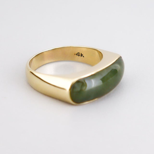 Vintage 14k Gold & Green Jade Cabochon Cocktail Ring For Sale - Image 12 of 15