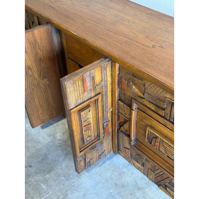 Brown Lane Oak Credenza Brutalist Wooden Sideboard Large Storage Mid-Century Modern 1970s For Sale - Image 8 of 10