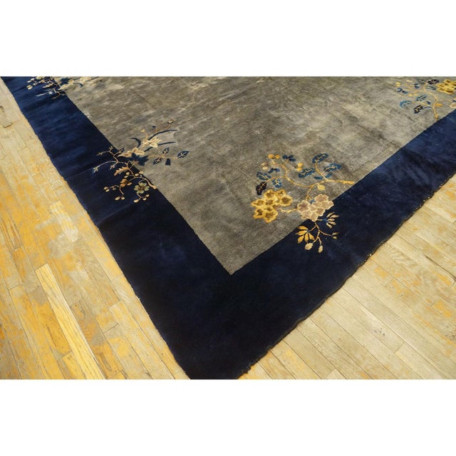 Art Deco 1920s Antique Solid Gray Art Deco Chinese Peking Wool Knotted 9' 2"x11' 3" Rug For Sale - Image 3 of 9