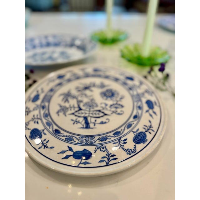 Villeroy & Boch Villeroy & Boch Dresden Blue Onion Porcelain Cake Plate – 10” Diameter, C. 1900 For Sale - Image 4 of 4