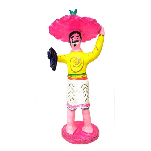 Bright Pink 1960s Villager Folk Art Set From Metepec, Mexico - Set of 6 For Sale - Image 8 of 18