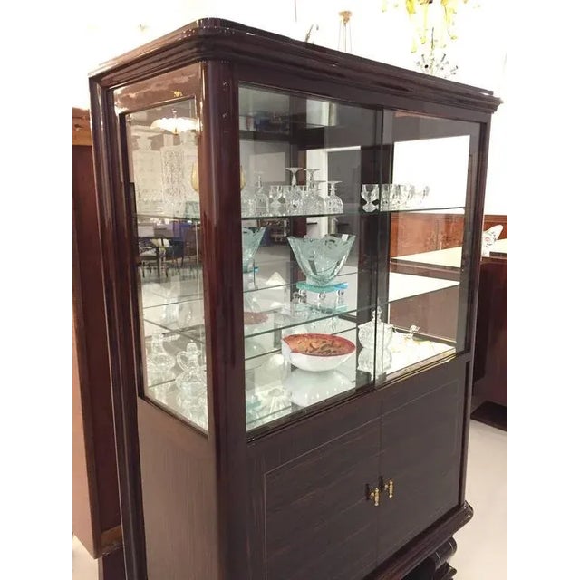 French Art Deco Display Cabinet For Sale In New York - Image 6 of 7