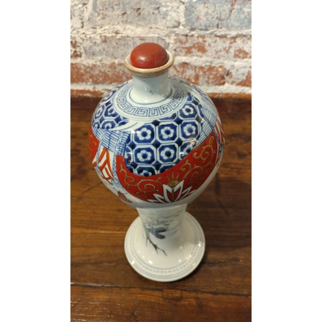 Japanese Japanese Imari Porcelain Bottle & Stopper For Sale - Image 3 of 10