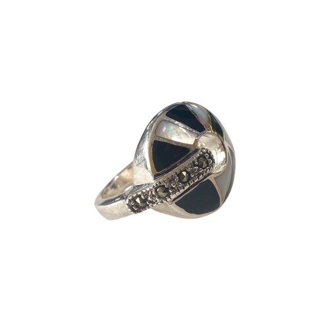 1990s Vintage Sterling Silver Art Deco Style Marcasite /Enamel Ring Size 6 For Sale - Image 5 of 8