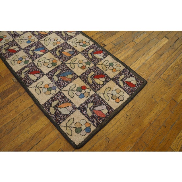 Early 20th Century 1930s Multicolor Floral Folk Art Antique American Hooked Rug 2'5" X 4'2" Handknotted Wool Carpet For Sale - Image 5 of 6