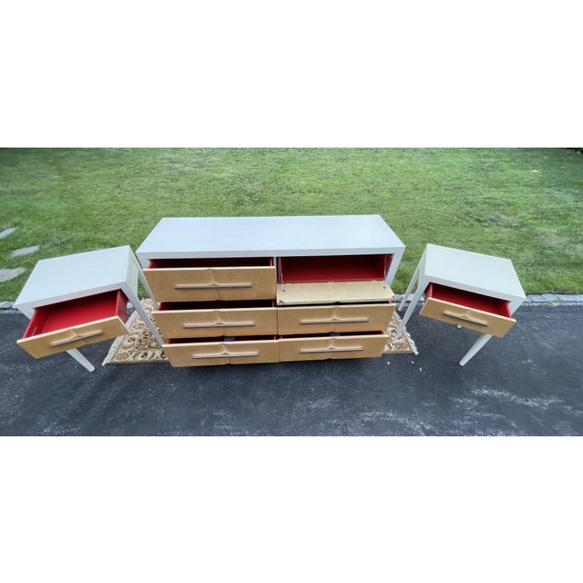 Mitchell Gold + Bob Williams Malibu 3-Piece Bedroom Set - Dresser & Nightstands For Sale In Philadelphia - Image 6 of 18