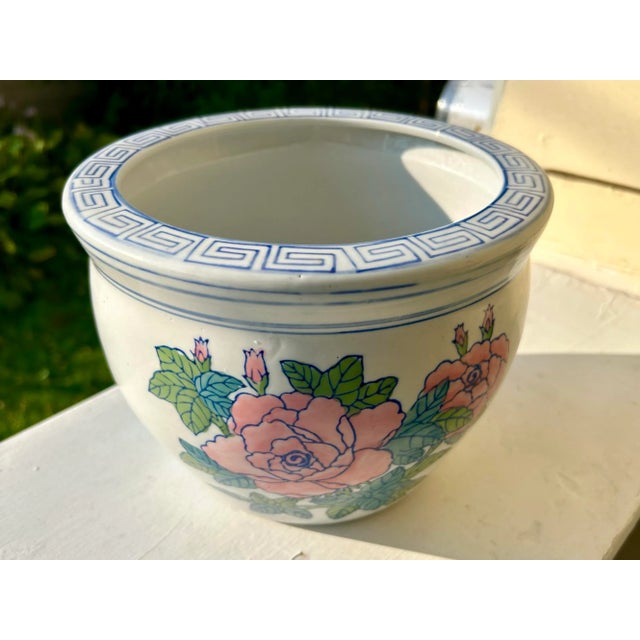 Vintage Floral Chinese Planter For Sale In New York - Image 6 of 8