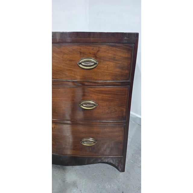 Small Georgian Chest of Drawers, 1790 For Sale - Image 6 of 11