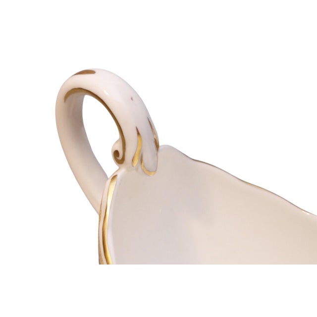 Coalport Porcelain 1970s Wedgwood English Bone China Gravy Boat For Sale - Image 4 of 8