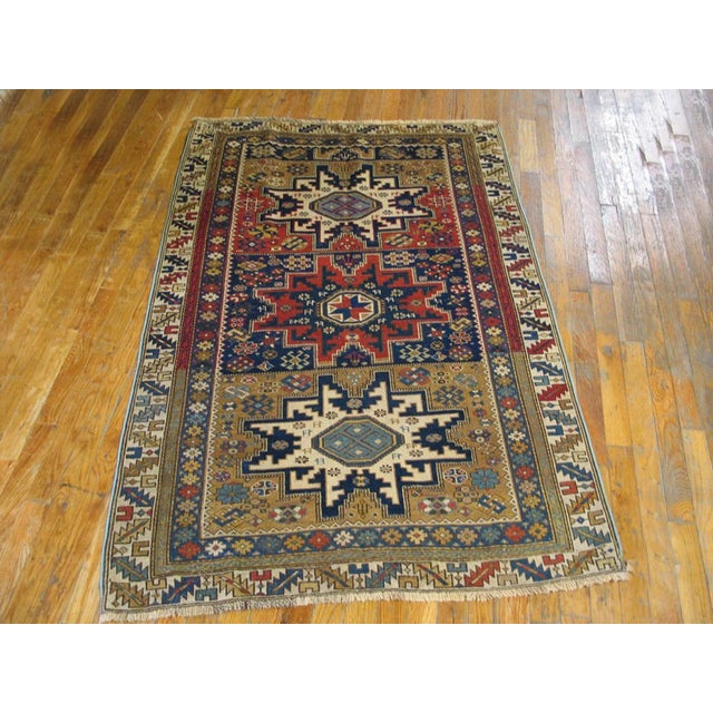 Early 20th Century Caucasian Shirvan Carpet ( 3'4" x 5' - 102 x 152 )
