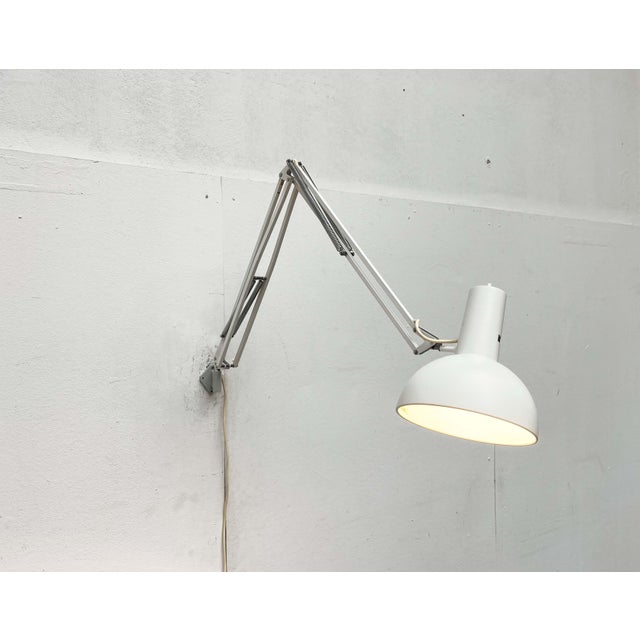 Mid-Century Modern It Task Wall Lamp from Louis Poulsen, 1970s For Sale - Image 14 of 18