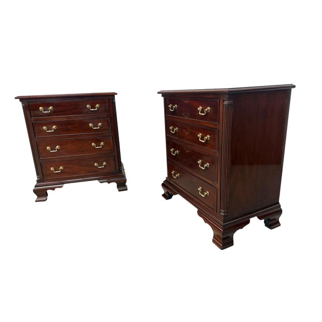 Chippendale Vintage Henkel Harris 2007 Mahogany Bachelor Chest Nightstands - Set of 2 For Sale - Image 3 of 10