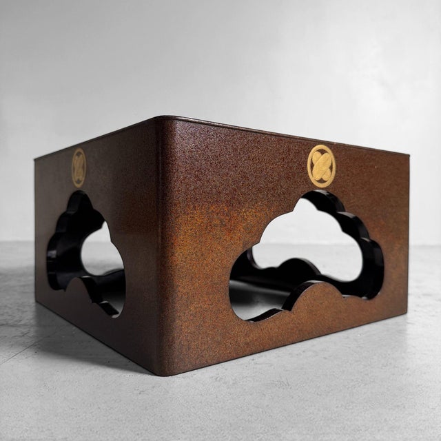 Japanese Lacquered Jubako-Dai Display Stand with Gold Kamon, 1920s For Sale - Image 16 of 16