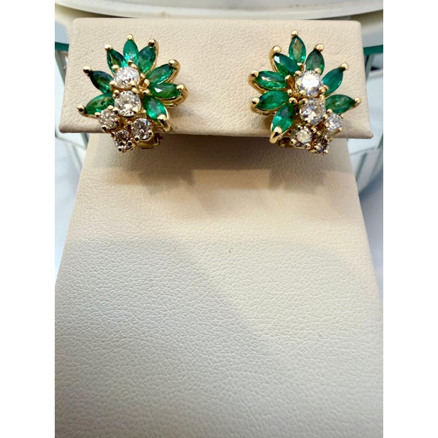 1.6Ct Natural Brazilin Marquise Emerald & 1.0 Ct Diamond Clip on Earring 18 KYG For Sale - Image 14 of 18
