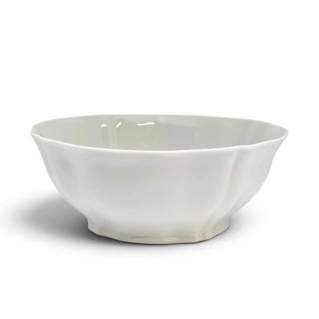 Mid-Century Limoges France White Porcelain Scalloped Serving Bowl 9.25" For Sale In San Francisco - Image 6 of 9