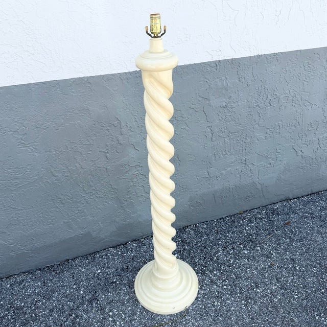 Mid 20th Century Postmodern Cream Spiral Wooden Floor Lamp For Sale - Image 5 of 7